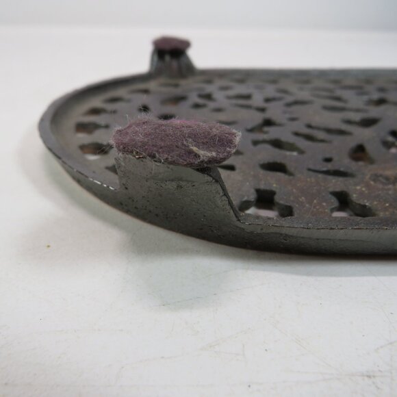 Vintage 1997 Old Dutch Design Cast Iron Oval Trivet, Copper Finish Victorian - Picture 6 of 10